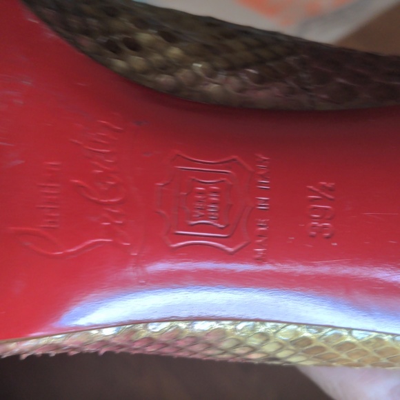 Christian Louboutin round toe python pumps EU39.5/US8.5 - Picture 6 of 6